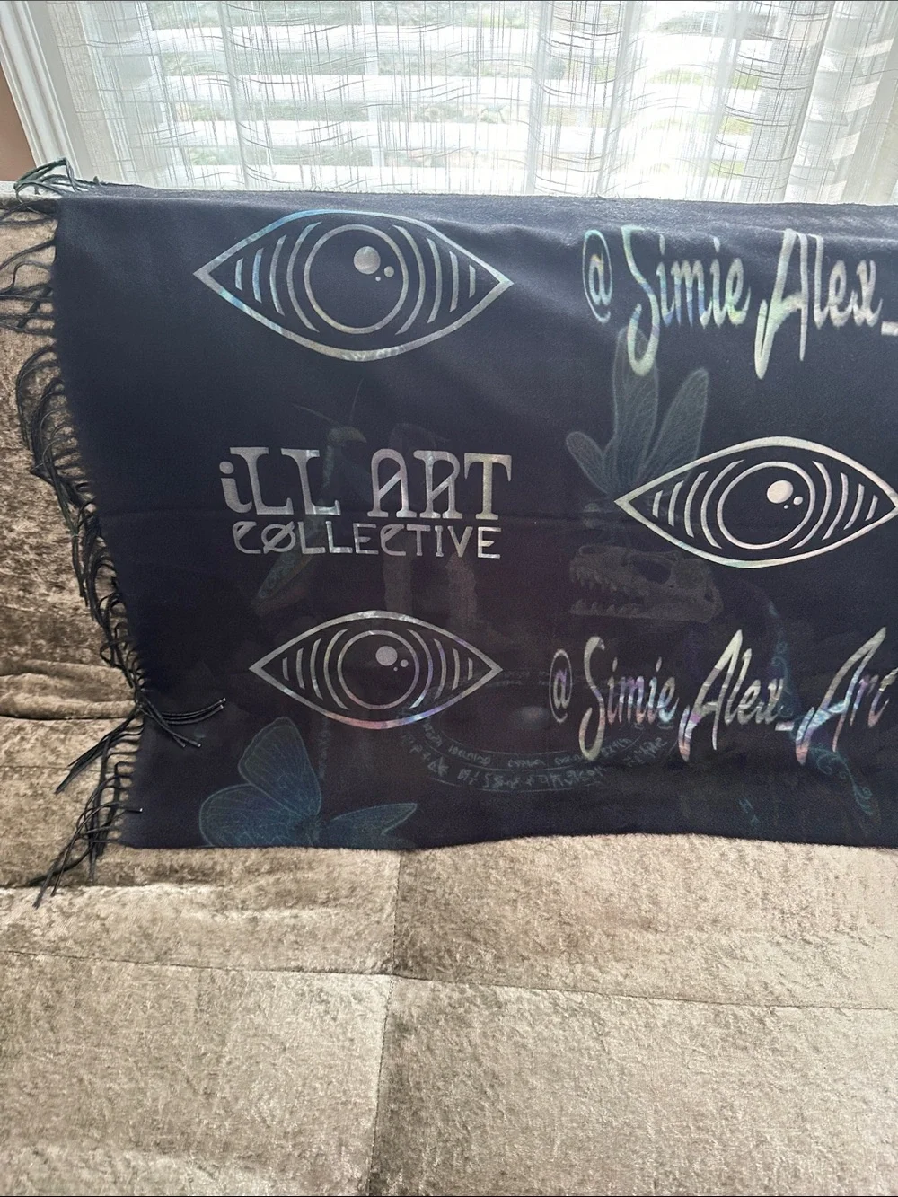 Ill Art Collective x Simi Alex Art Pashima (NWOT)